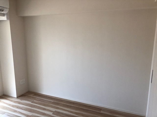 アクセント壁紙施工前